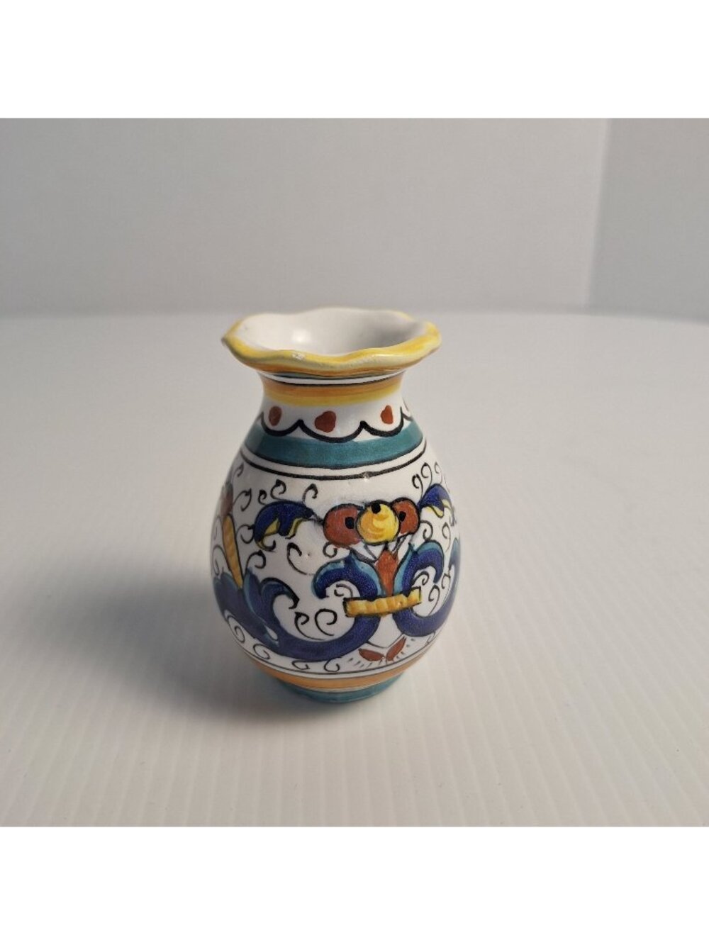 RICCO DRUTA MAJOLICA HAND PAINTED ITALIAN VASE MARKED SIGNED BLUE GOLD 3.5"